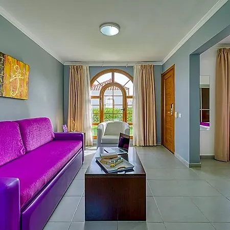 Eo Jardin Dorado מלון 4*