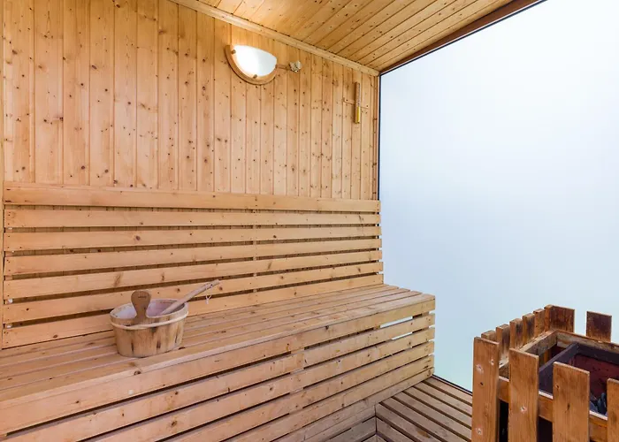 Hotel Eo Jardin Dorado