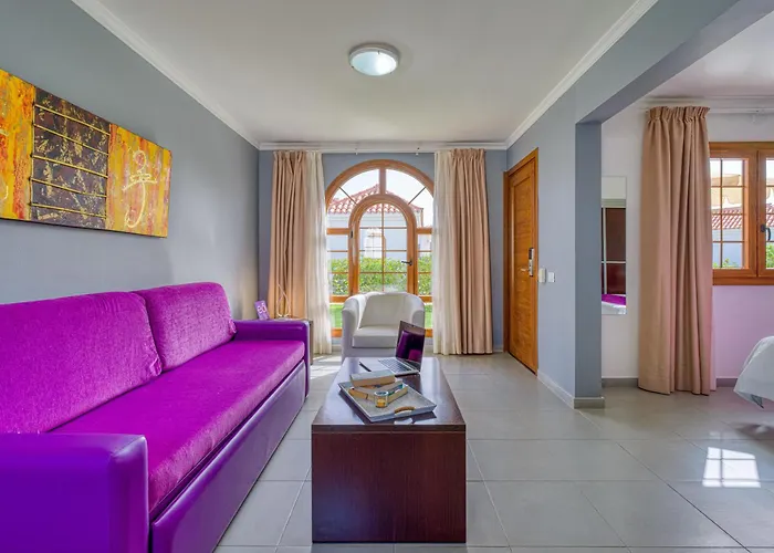 Hotel Eo Jardin Dorado